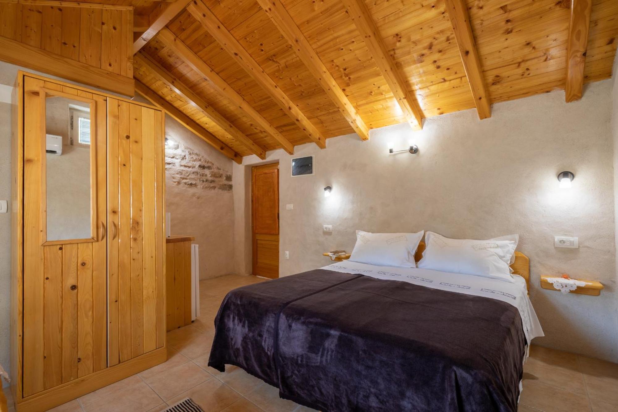 Stone House Harmony Apartment Zrnovo Ngoại thất bức ảnh